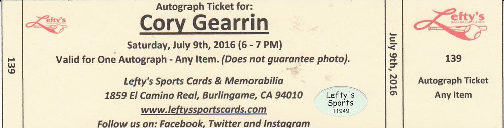 Cory Gearrin San Francisco Giants Autographed 8x10 Photo (Horizontal, Pitching, White Jersey)