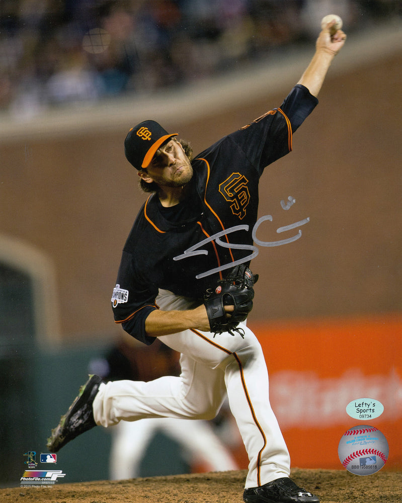 Josh Osich San Francisco Giants Autographed 8x10 Photo (Vertical, Pitching, Black Jersey)