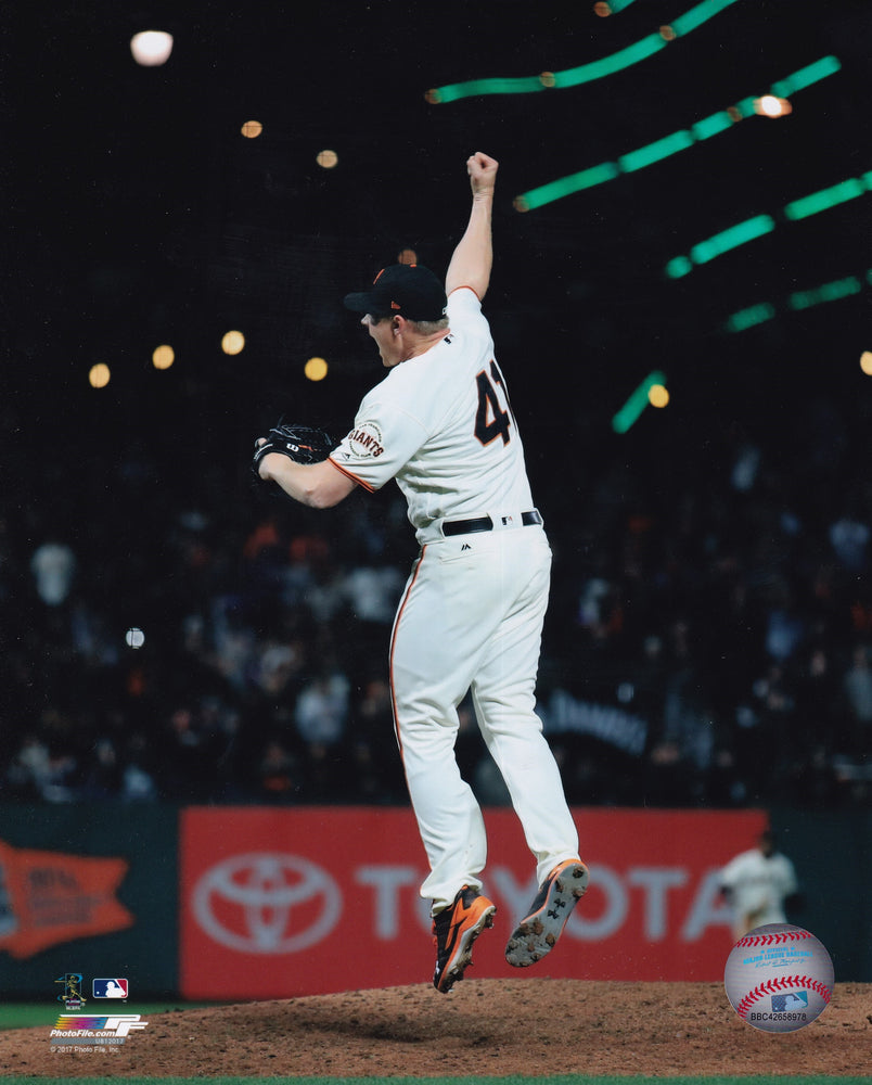 
                
                    Load image into Gallery viewer, Mark Melancon San Francisco Giants 8x10 Photos
                
            